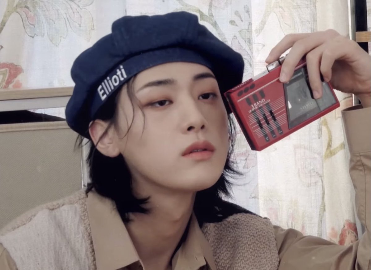 YONGHALOOKS's tweet photo. pretty boy https://t.co/bwlOWuIt9x