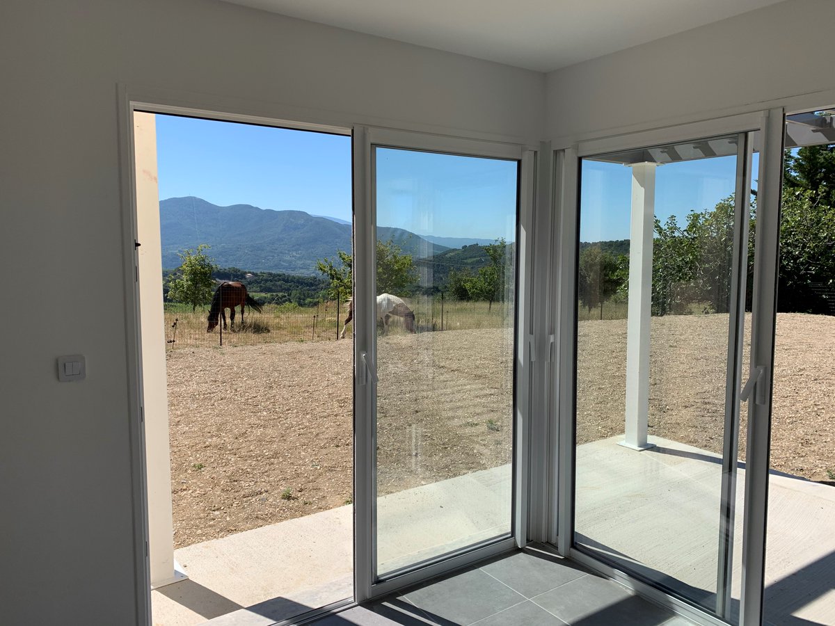 LesCoopHlm's tweet photo. 🏆#OR2021 A #Venterol (26) un petit village charmant de la Drôme provençale, la coop #HabitatDauphinois a monté un programme d’#accessionsociale 🏡pour répondre aux besoins des jeunes couples actifs➡️Découvrez l'opération✨Les Sarments de St Jean✨🔗 https://t.co/4ys7F8YoR4 https://t.co/wil3R3kEO6