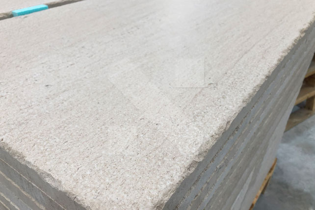 NatStoneOutlet's tweet photo. Stock opportunity for Moca Cream limestone "rustic" panels with 100x50x3cm @ 22€/m2 - https://t.co/4DVAUXB5IZ #mocacream #limestone #stoneoutlet #naturalstones https://t.co/vnxB6XhMwK