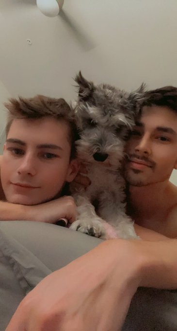 back home with my boys https://t.co/xySDALstVB