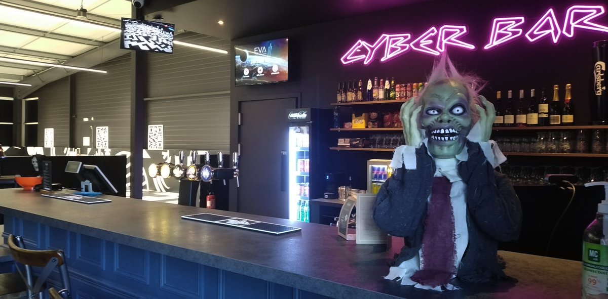 EVA_Toulouse's tweet photo. On est prêt à vous recevoir dans notre arène pour #EVALLOWEEN, on a fait le plein de zombies pour vos sessions ! 🎃
Rendez-vous sur https://t.co/60xBlhpuF1 et profitez de -20% sur votre réservation avec le code EVALLOWEEN jusqu'au 07/11 ! 🤩
#EVAStadium #EsportVR #Halloween https://t.co/OJbEMXCmuH
