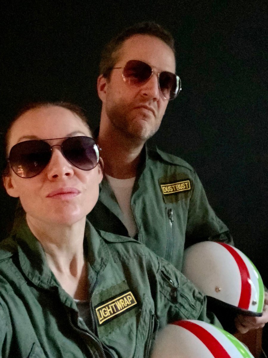 Bunkertronnnn's tweet photo. Happy work Halloween Day #vfxcallsigns #lightwrap #dustbust 🛩✌️😎 @demis https://t.co/M1t3GCNYsh