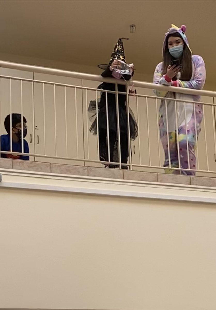 MrsMaureenWade's tweet photo. Designing, building and testing parachutes for our Halloween engineering design challenge to deliver candy safely to the ground #thisisdais #issedu @daiseagles https://t.co/n6lplRN4Ze