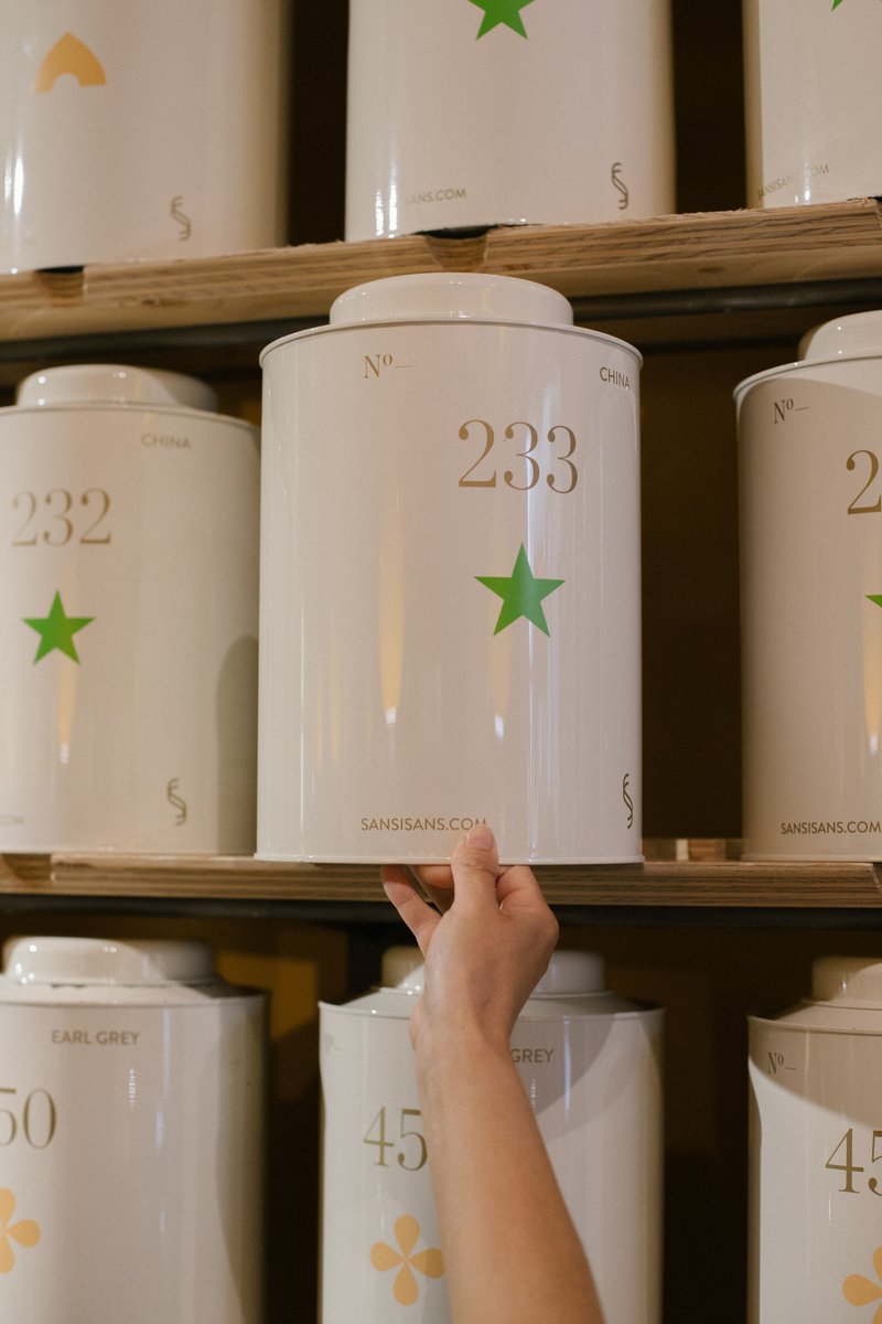GastroMadrid_'s tweet photo. El arte milenario de moda a tu alcance: Las mejores tiendas de té de España 😋👏
#GastroMadrid 🔝 #Producto 🤤 #España #Tiendas #Té #Infusiones #Roiboos #TiendasDeTé #Eco #VioletTea #SansiSans #TucciTea @teterum #GoldenTips #ArteMileniario #Gastro #Planazo
https://t.co/21XfcVoSvT https://t.co/xY6JZ51xMw