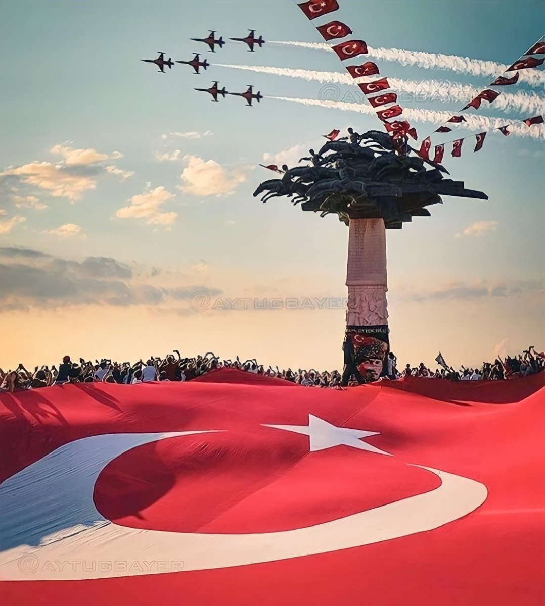 ragip_kiraz's tweet photo. Yaşa, var ol Cumhuriyet... https://t.co/LCLBcyBbA9