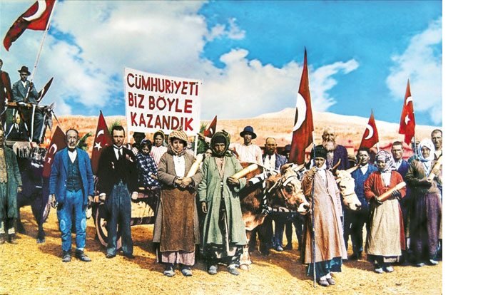 Cumhuriyetimizin 98. Yılı kutlu olsun.
#29EkimCumhuriyetBayramı