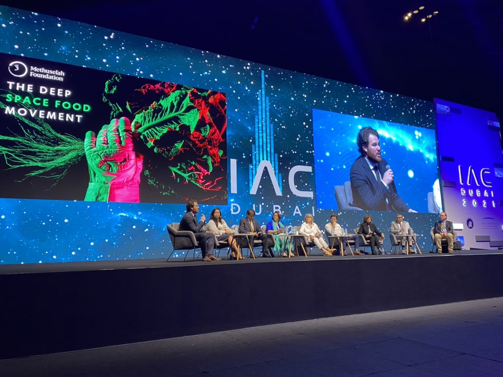 TryAstreas's tweet photo. Dane Gobel of @mfoundation: 250 applicants for @DeepSpaceFood down to 100! 

18 US winners, 10 CA winners, 10 intl winners for phase 1!

Let’s go Phase 2! #IAC2021 https://t.co/ZrLUoEeP85