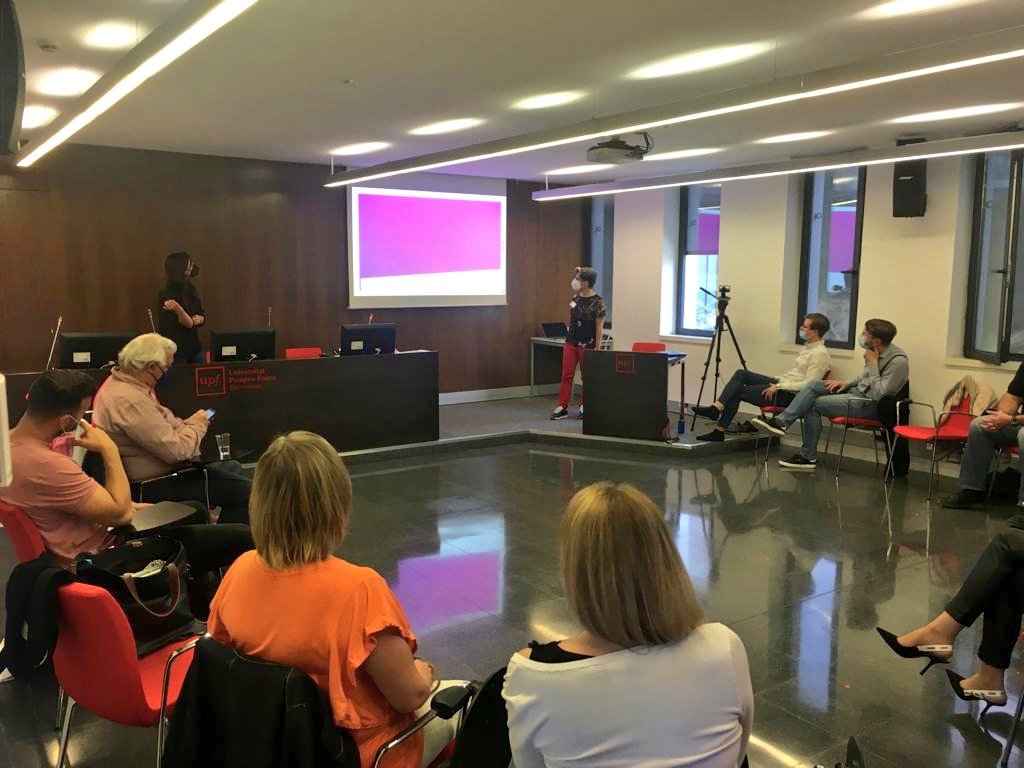 IEDMangrane's tweet photo. 🤗Last day at #Blendi coworking team🔝. La plataforma #BLENDI, permet co-crear activitats d’aprenentatge i plans de lliçons híbrides conjuntament amb els estudiants @LaiaAlbo @daviniahl @UPFBarcelona @TIDE_UPF @iegreda @LaImmaculadaVD #MakingMangrané @Merce_G @NewsNeus @coralregi https://t.co/mjgGVdJI35