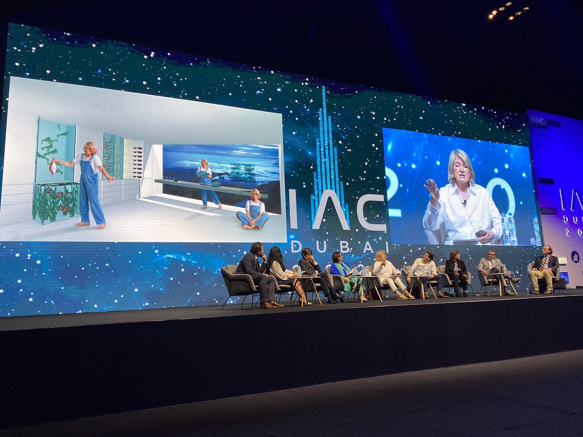 TryAstreas's tweet photo. Very little attention was paid to food in Kubrik’s 2001 A Space Odyssey. Kurt Vonnegut also wrote about how we could save the world but we were so damn cheap. In the 90s @nytimes wrote abt kitchens of the future. That got @MarthaStewart interested in future of farming #IAC2021 https://t.co/Vld7lEjmkb