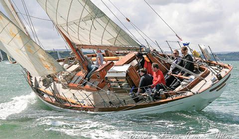 NauticaReport's tweet photo. Croix Des Gardes, 1947
https://t.co/YdEEx2fEL7
#CroixDesGardes #cutterMarconi #HenriDervin #Bonnin #veledepoca #barchedepoca #vintageyacht https://t.co/riawmkKZC2