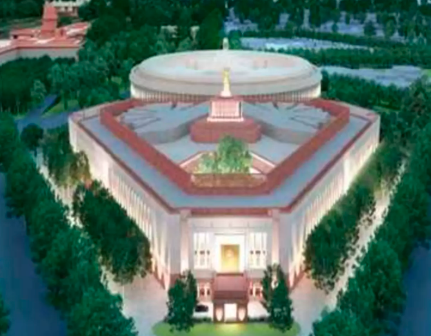 LawstreetJ's tweet photo. #SupremeCourt adjourns plea challenging #Government notification proposing modification in #ZonalDevelopment Plan Of Plot 1 in #CentralVista to 16th November, 2021.
The #UnionofIndia has filed a reply in the matter. @LawstreetJ https://t.co/Wa0LGa5x1n