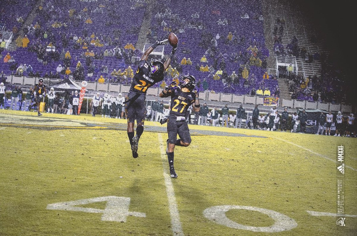 MalcolmWGray's tweet photo. @ecupiratesfb interception from @shawndourseau with the No. 9 play on @espn Top 10 tonight! #teamwork https://t.co/zHK9bfNtzg