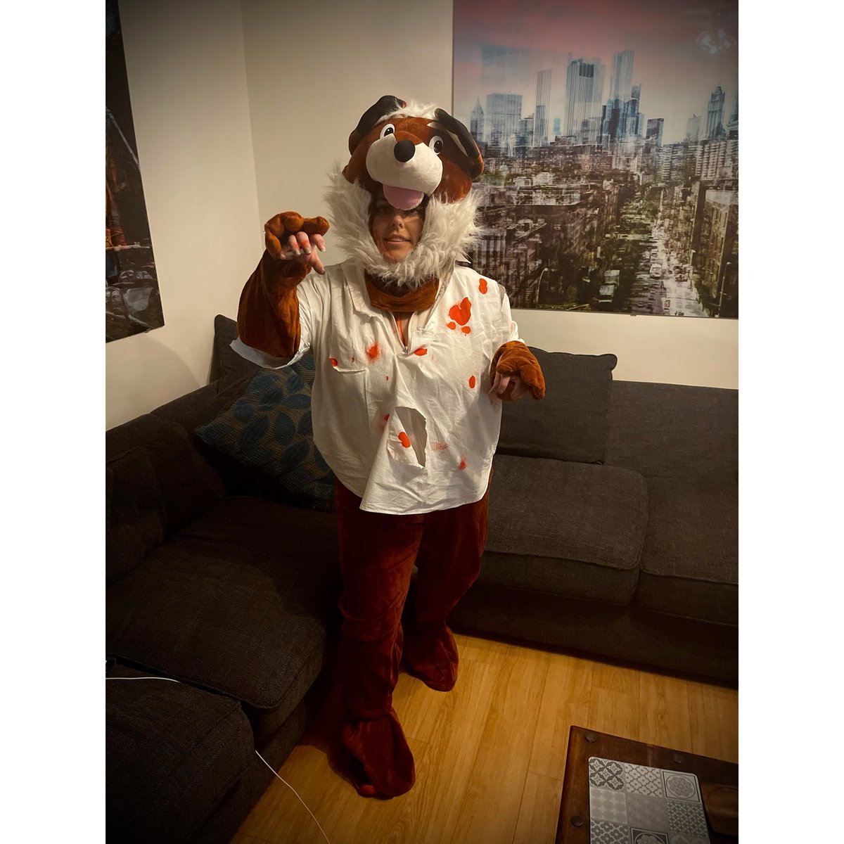 TeacherSimo's tweet photo. Up until yesterday I can safely say I’ve never played tennis as a dead fox..... 🦊🩸 Won the ladies tournament and best dressed!!! What an evening with amazing company 😎🙈 #halloween #halloweencostume #deadfox #tennis #tennisoutfit https://t.co/UkAAFoMzEp