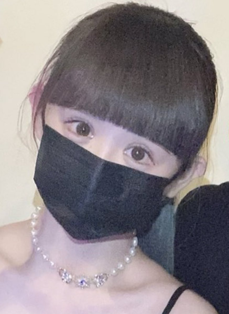 hmmm_o00's tweet photo. ごめん若作りしてるBBAにしか見えん………… #ゆりにゃ https://t.co/MpMThMBkjC