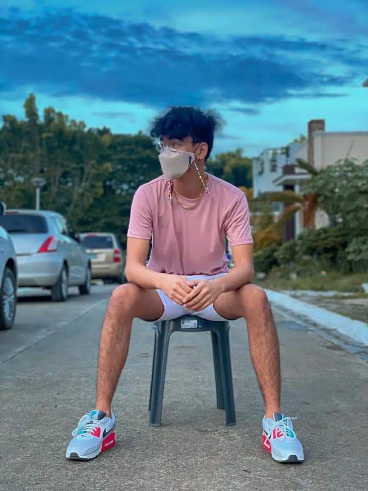 2014maling's tweet photo. Musta na.kaya Ang best boi namin?

fRIDEy WITH KYRON
@notkyron https://t.co/AY4TBsiGSy