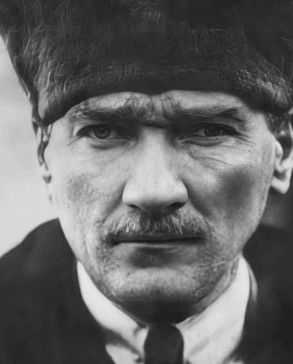 "Türk milletinin karakterine ve adetlerine en uygun olan idare, Cumhuriyet idaresidir." M. Kemal ATATÜRK #29Ekim Cumhuriyet Bayramımız Kutlu Olsun 🇹🇷