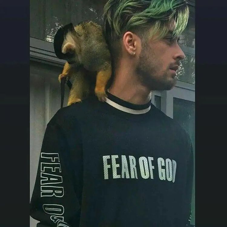 Alwayslarryw's tweet photo. #WeAreWithZayn
#Zaynmalik
THIS real ZAYN MALIK
Not what  yola*nda says https://t.co/daI7imvrMW