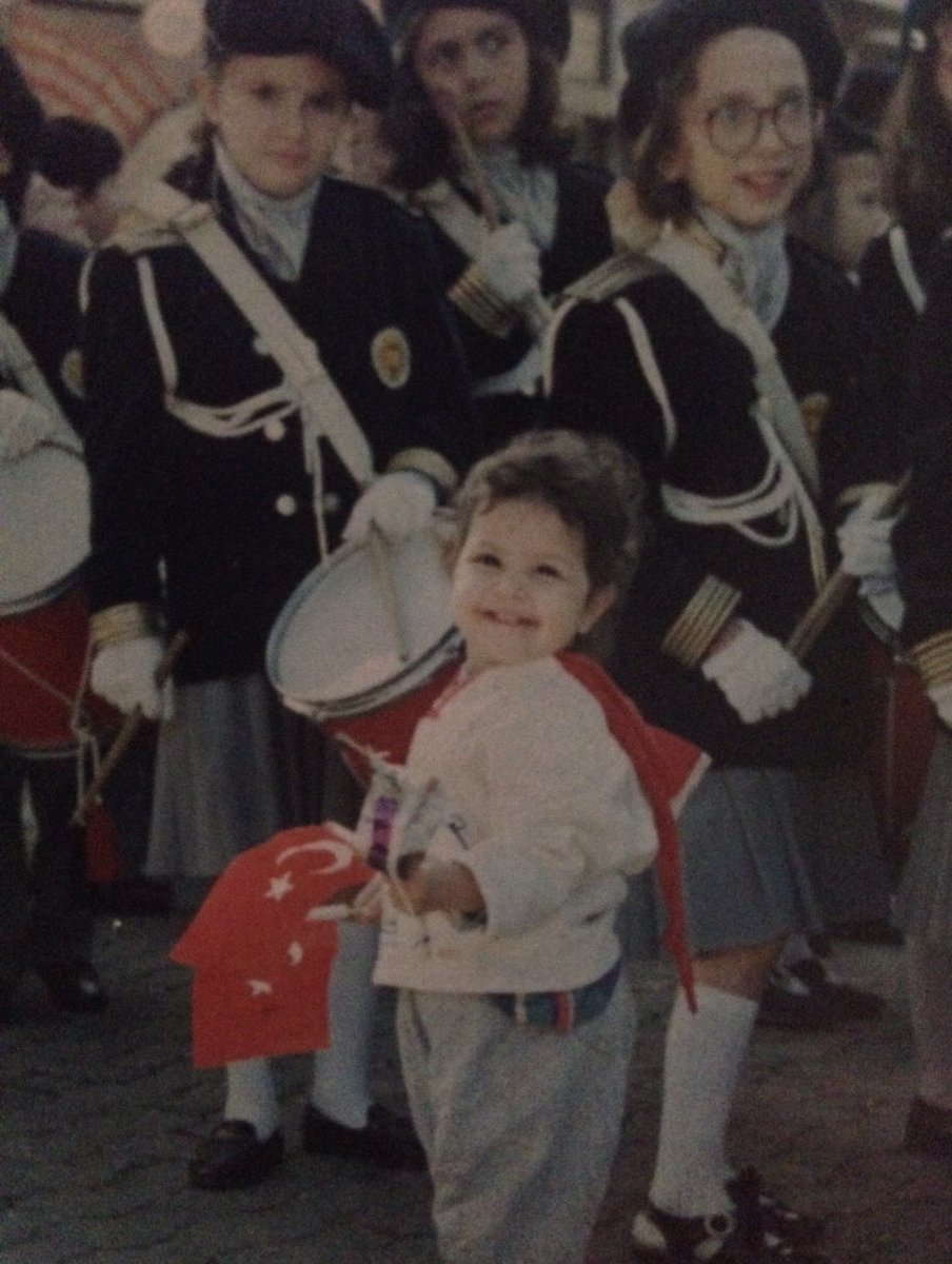 melishaseki's tweet photo. İyi ki Cumhuriyet! Daha da yüksek sesle, anlayarak, coşkuyla, sımsıkı tutunarak; Yaşasın Cumhuriyet!🇹🇷🇹🇷🇹🇷 
#29EkimCumhiyetBayramı https://t.co/my2TMn0Xrm