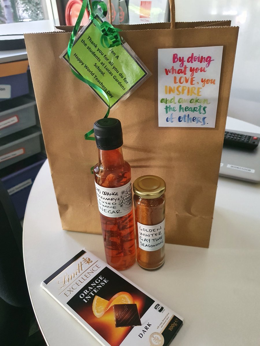JenAngelini72's tweet photo. Thanks to our amazing colleagues and school P &amp; C for our lovely treats for World Teachers Day #LucasGardens. Feeling treated... a lovely way to start the weekend! #WTD2021 https://t.co/z9WNdlqDdv