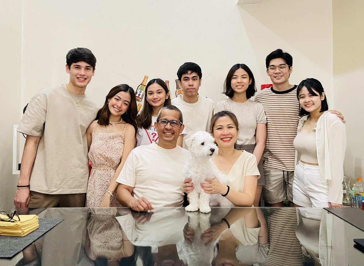 Never allow the negative things to spoil all the best things in life. Always choose to be happy and blessed💜💛💙

AndiAbaya | <a href="/iamandiabaya/">Andi Abaya</a>