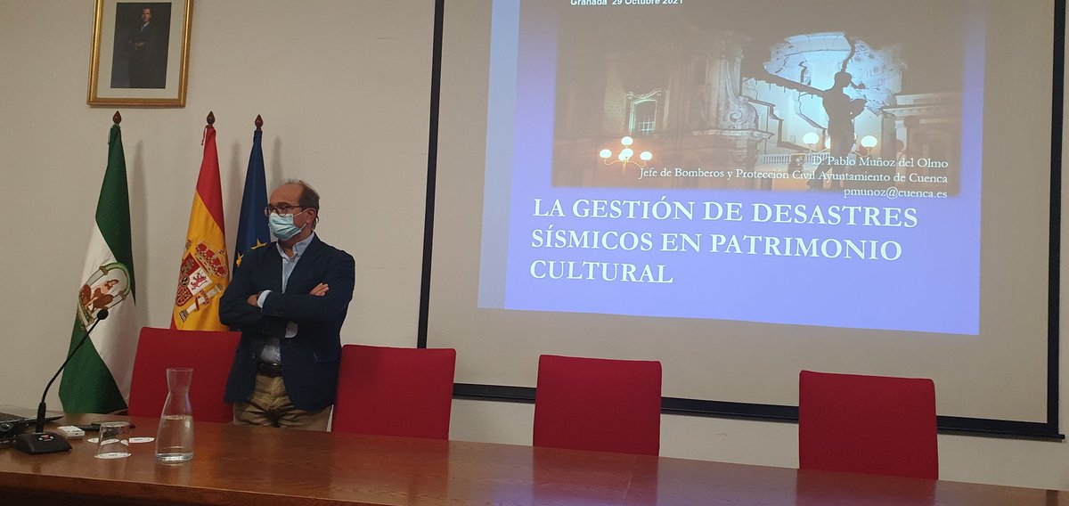 Estrelaromero2's tweet photo. Comenzamos la última jornada Curso #sismicoGranada2021 @proteccioncivil 
Pablo Muñoz presenta la Protección del Patrimonio en emergencias sísmicas. https://t.co/oKEYK2EcOZ