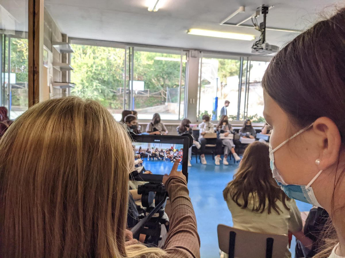 thaubarcelona's tweet photo. Ja estem treballant en el següent telenotícies #6èPrimàriaThauBCN #ThauTV https://t.co/ZkzG2DdhDC