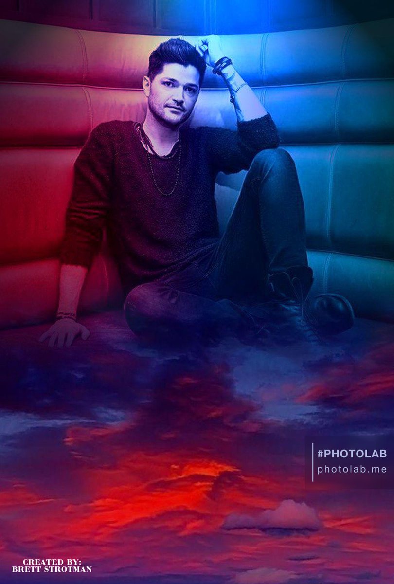 BrettStrotman23's tweet photo. @thescript @TheScript_Danny @KARTIKK07129011 @leeannlittle2 @deepadley78 @kathjohnson9 @juliey99 @Shauna8929
"Outer beauty attracts, but inner beauty captivates". โค
#TheScript #TheScriptFamily #ScriptStudio #TheScriptEdits #dannyodonoghue #beautiful https://t.co/Yf2kJvJ2KX