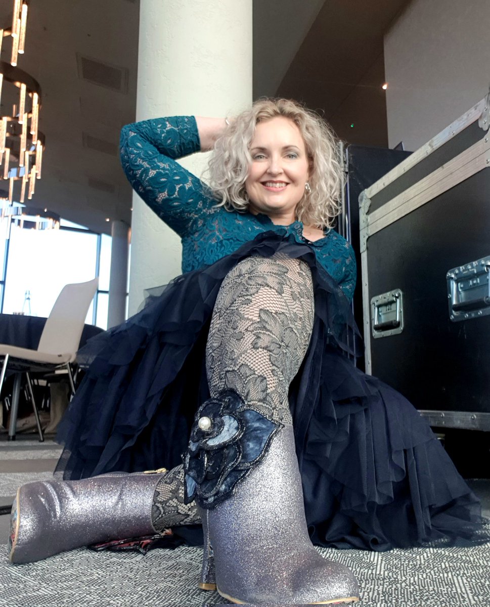 stylinglifeOT's tweet photo. If I had a £ for everyone who said "I'm coming for a style consultation when I've lost weight."
Errrm, why do you only deserve to look and feel good at a certain weight? Come see me today gorgeous 😍 #stylinglifeOT #OT #lifestyling #occupationaltherapist https://t.co/H20LjMmfuQ