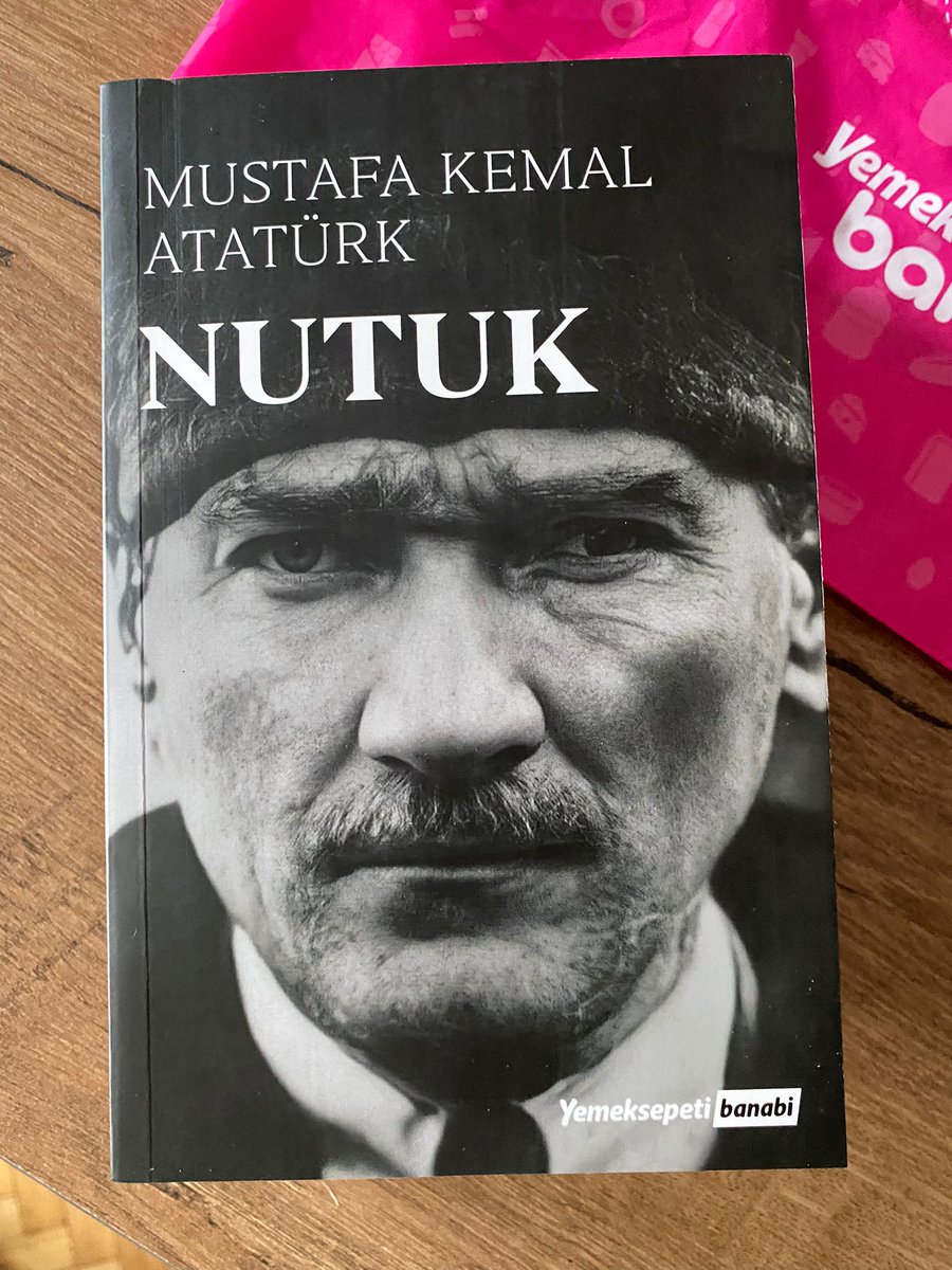 kitapokucomm's tweet photo. Yemeksepeti @Banabi 'den 29 Ekim Cumhuriyet Bayramına özel   Atatürk'ün Nutuk kitabı hediye! 
Cumhuriyetimizin 98. yıl dönümünde Büyük Önderimiz Gazi Mustafa Kemal Atatürk’ü, aziz şehitlerimizi ve gazilerimizi rahmetle anıyorum.
#29Ekim https://t.co/hecRBX86Ri