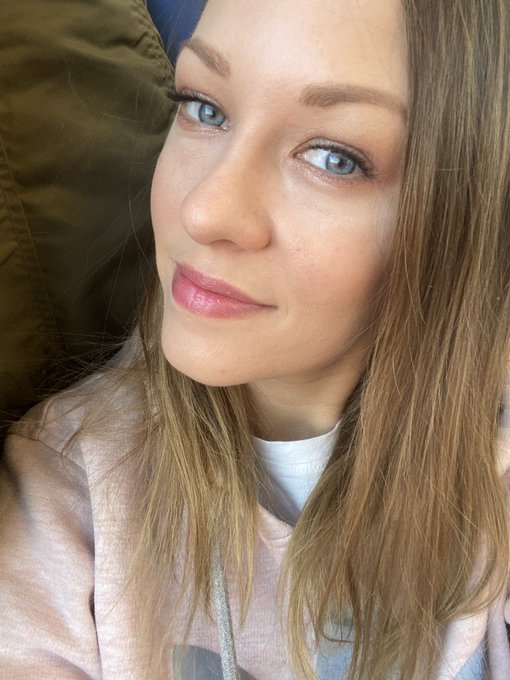 Wish you all a beautiful day❣️I&rsquo;m so tired 🥱 https://t.co/spwymws9Fo