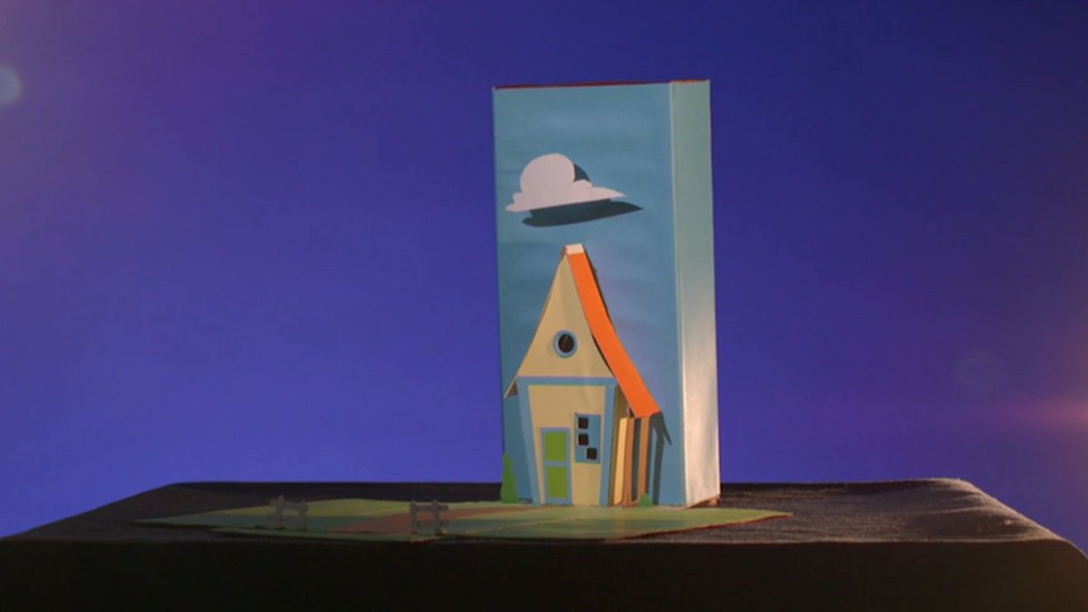 MakingItAU's tweet photo. Paper piggy banks are anything but tearable...What a ripper idea! #MakingItAU https://t.co/pG6cMfhGdm