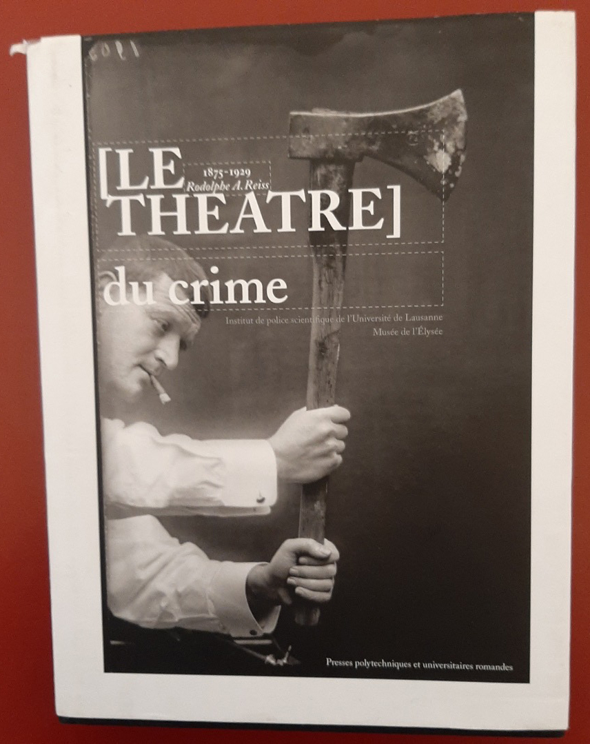 ArtsetMetiers's tweet photo. #VendrediLecture C'est #Halloween au musée. Le #centrededoc vous fait découvrir Le théâtre du crime de Rodolphe Archibald Reiss, criminaliste suisse et fondateur de l'Institut de #PoliceScientifique de l'Université de Lausanne au début du XXe siècle.
-->https://t.co/JOtA6ygHjG https://t.co/wQ1zUme5aT