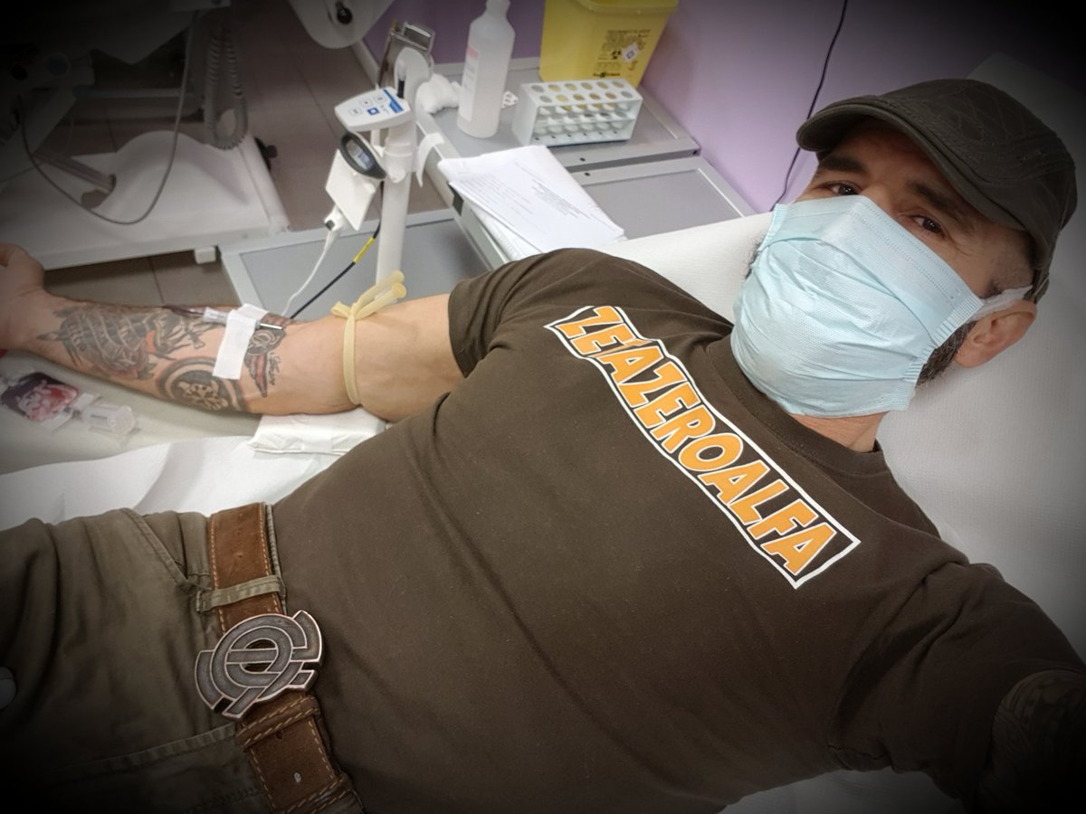 GiuseppeDiSilv6's tweet photo. Anche oggi #dono il #sangue(#donatore AFERESI ogni14gg)solo per i malati #NoVax,visto che i #ProVax vogliono che"mi paghi le cure da solo".Allora se loro ne avranno bisogno NON si cureranno con il mio sangue & #emoderivati.
(PS:i tamponi costano?Anche i vaccini ed hub vaccinali) https://t.co/R7w9JW1tUU