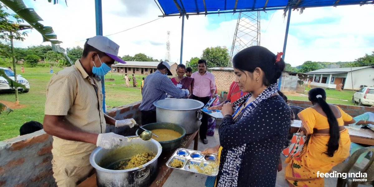 FeedingIndia's tweet photo. Here’s a glimpse of our daily meal distribution drive in Sonapur, Guwahati! 
🙋‍♂️NGO Partner: North East Development Consortium

Read more about our work ⬇️ https://t.co/n66rNf3gDO https://t.co/iBD9OCUMHd