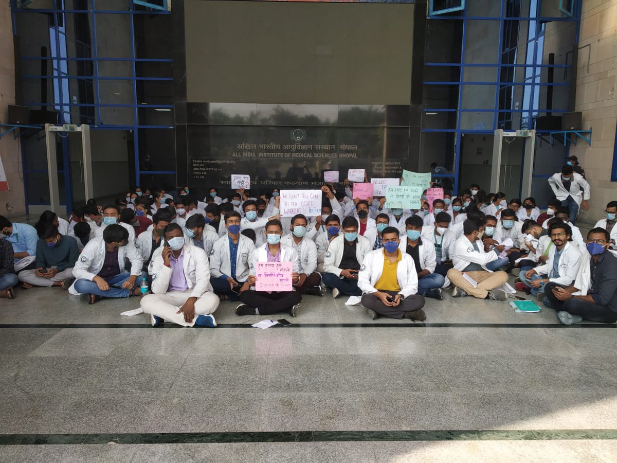 DebarikiK's tweet photo. Interns of AIIMS Bhopal are on indefinite strike as College administration hasn't issued  the payment of Incentive for COVID Duties from 17/4/21-9/6/21 which was earlier promised @DirectorAtAIIMS @MoHFW_INDIA @PMOIndia @mansukhmandviya
#nocompetentauthority 
#aiimsinternonstrike https://t.co/XC7g2873nz