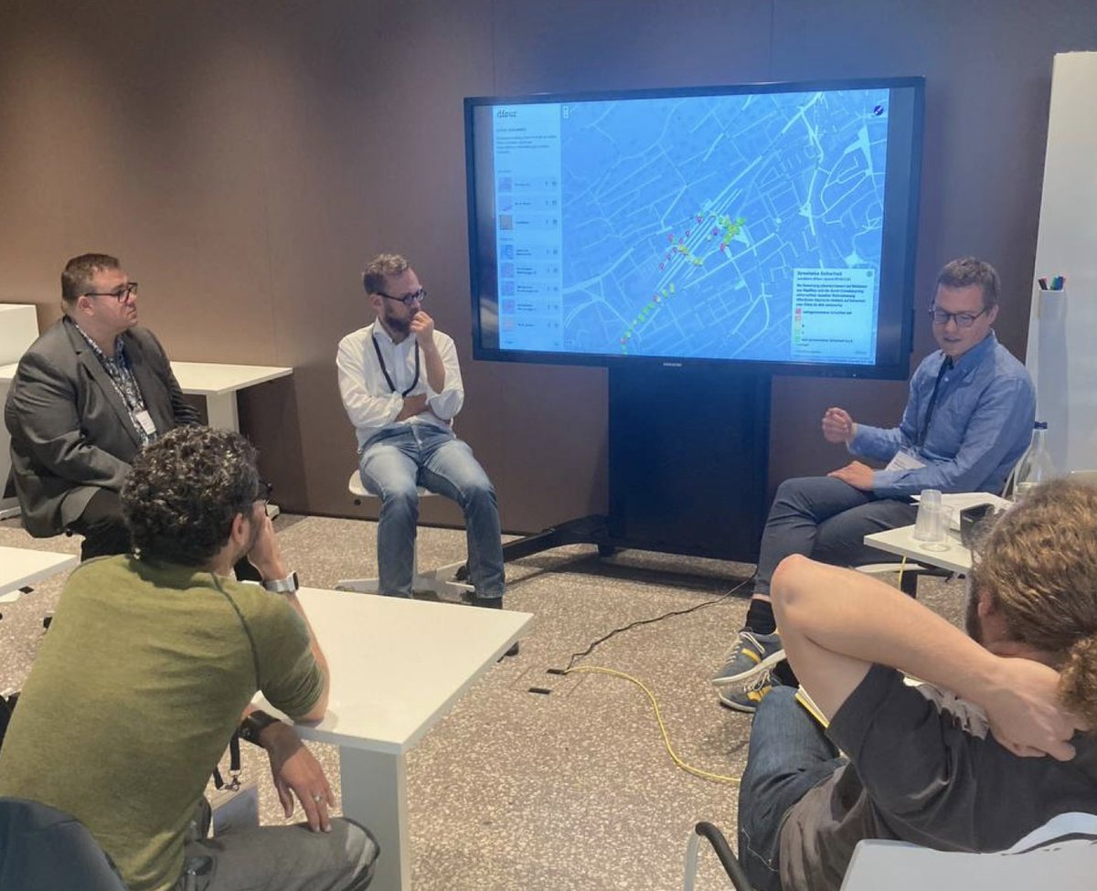 DINAconCH's tweet photo. Städteplanung: Rahmenbedingungen und deren Auswirkungen auf Lärm, gefühlte Sicherheit, nachhaltiges Wachstum: Resilienz auch dank der Hilfe von @OpendataCH - vielen Dank für den spannenden Vortrag @cividitech
und Stadt @sanktgallen #DINAcon21 https://t.co/FzIcBEs0JB