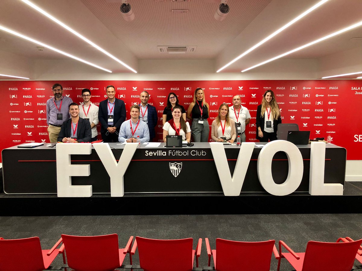 garagErasmus's tweet photo. Yesterday #EYVOL had its last partners meeting at the Press Room at the Ramón Sánchez-Pizjuán Stadium of Sevilla FC ⚽️.
Partners overviewed the working packages and explored how the future explotation and sustainability of the project. https://t.co/MOIk8pay75