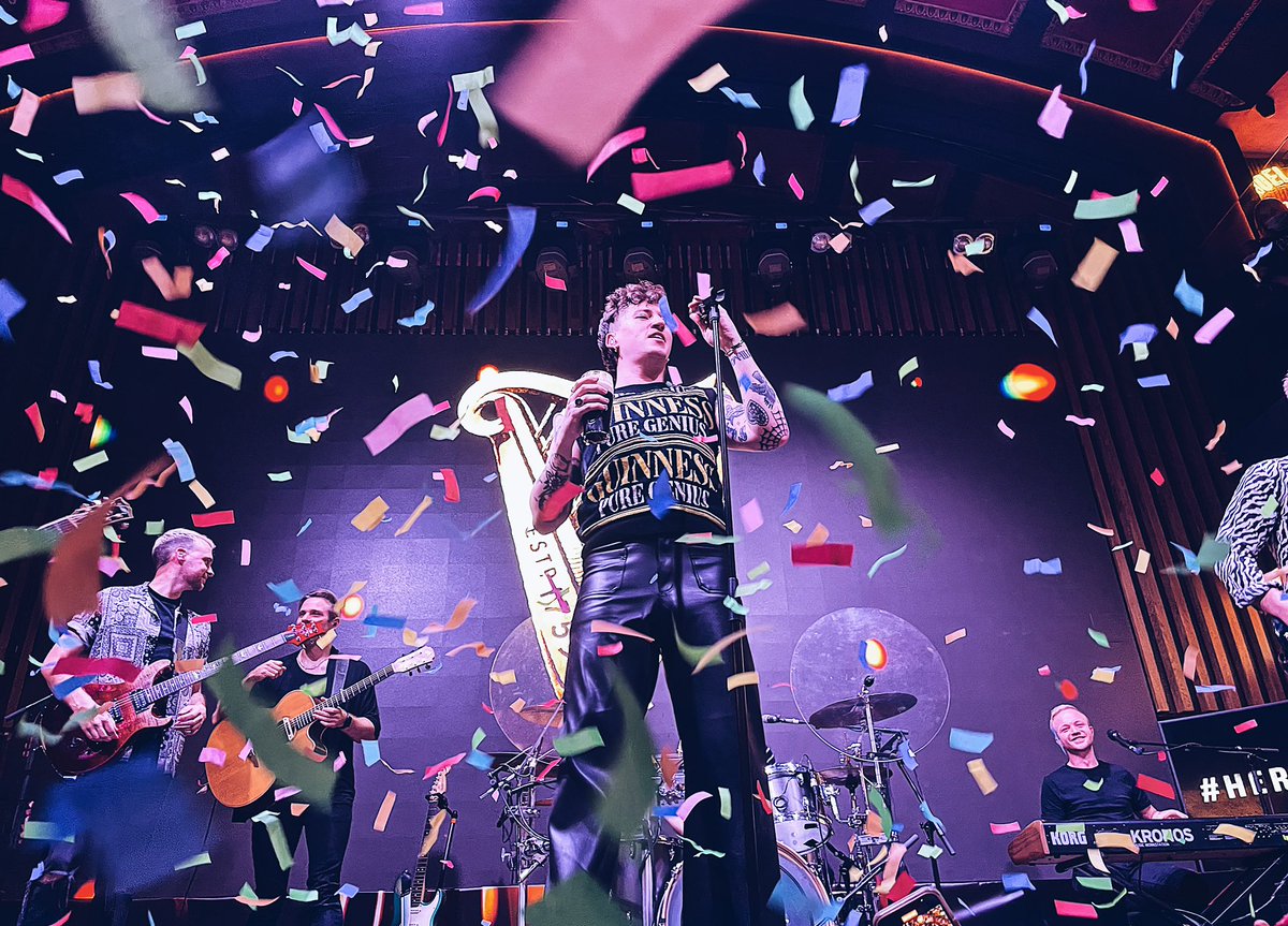 OrlaOC_98's tweet photo. Live music is back with a bang, THANK YOU PICTURE THIS👏🏻📸💜 #herestoitall @picturethis @GuinnessIreland https://t.co/fNg0F52XzZ