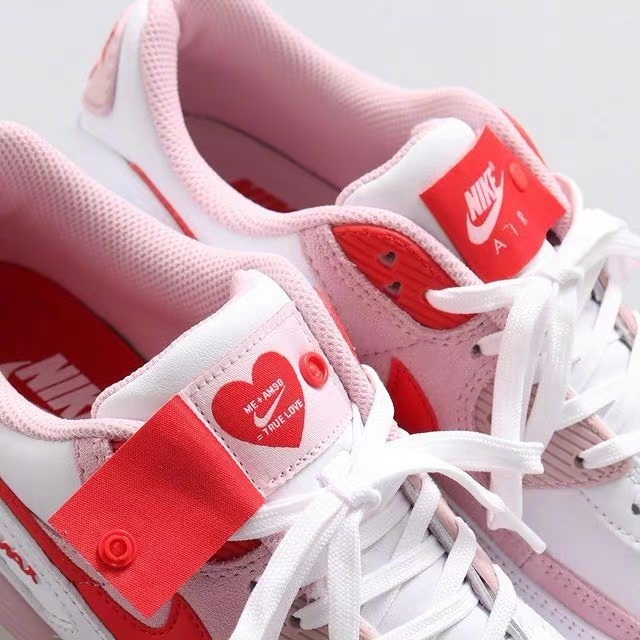 tnrequin's tweet photo. Nike Air Max 90 Valentines for girl and man
Release Date: 2021 ❤️
size 36-47
57 EUR =>
https://t.co/ydIwmBVGFe https://t.co/5CxVWkHspb