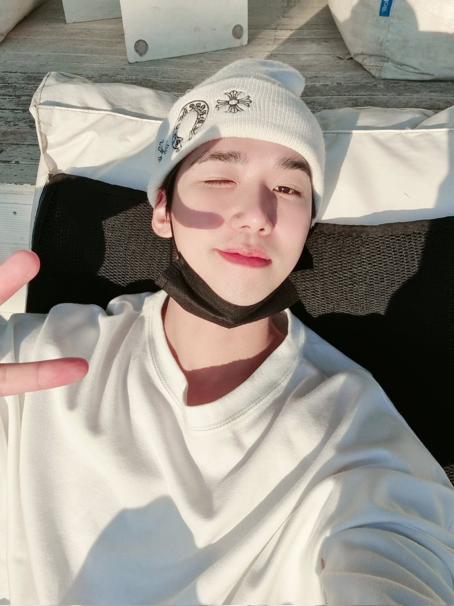 gusdl210's tweet photo. 브이✌ https://t.co/ZWSJhReKwA