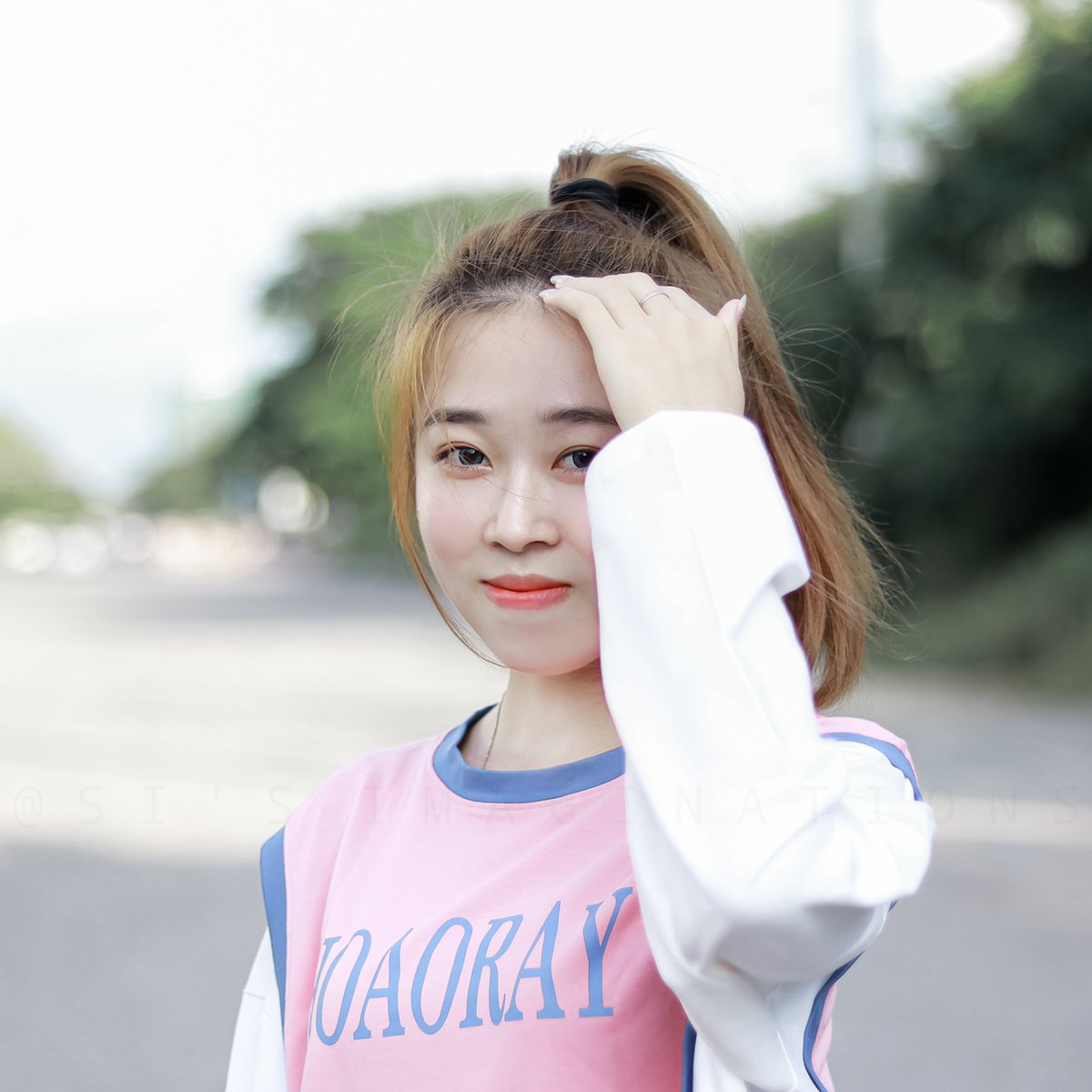 sthuhtet5's tweet photo. In frame - myat_noe_oo920

📸 - https://t.co/iCWKurd5eK

#portraitphotography #lightroom #ootd #ootdmyanmar #cute #Myanmar #Burma #asian #asiangirls #siimaginations #myanmargirls #mandalay #visual #portrait #naturallight https://t.co/ZXKj5obEoz