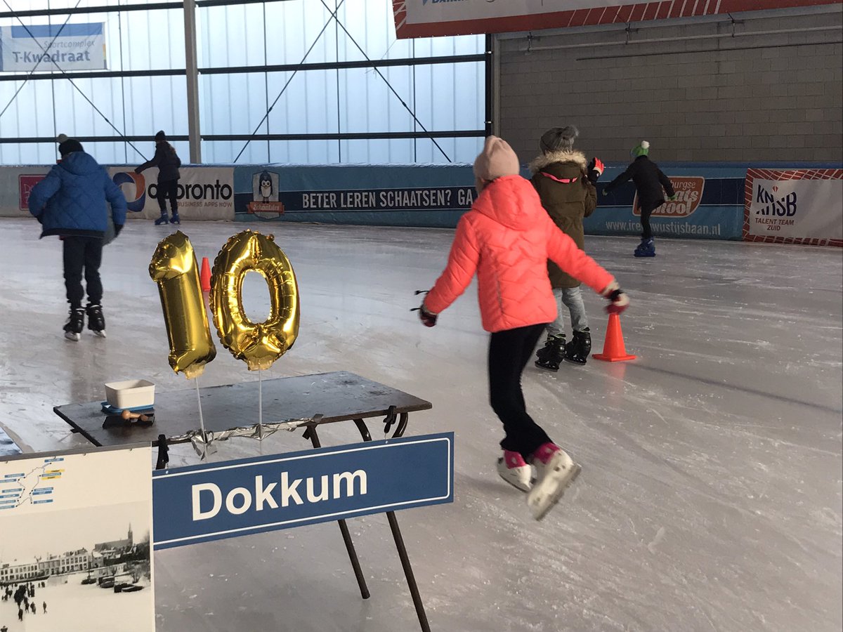 michieldehaan1's tweet photo. Jaaa, de Elfstedentocht in Tilburg is vandaag begonnen!!
Tijdens vakantietoernooien ijssport op natuurlijk onze IWB. https://t.co/5Qy2ws6SLR