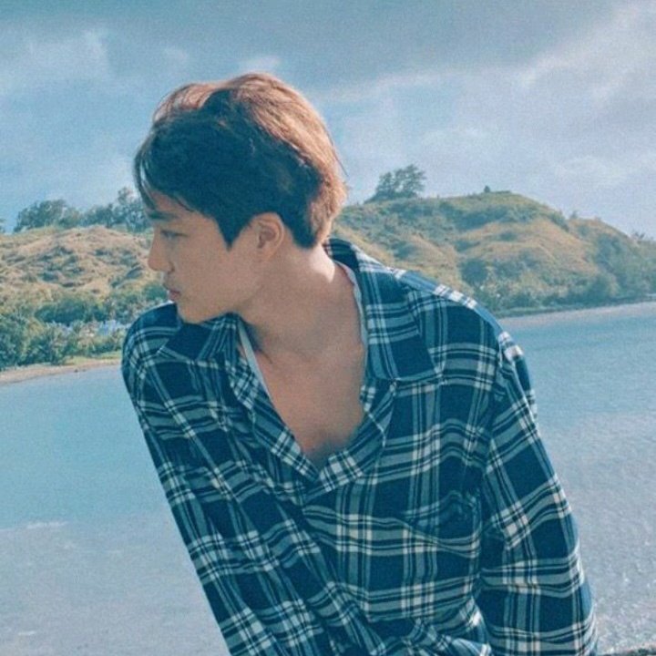 TharuFernando2's tweet photo. #NewProfilePic https://t.co/PBdeMrJ9fA