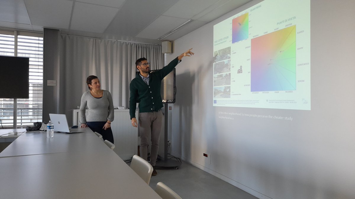 LaboratoireAAU's tweet photo. Projet #NatUrVi : Présentations de @BarbaraPiga et Marco Boffy @mbpsy @LaStatale sur un outil intelligent basé sur l'expérience pour étudier l'#environnement urbain perçu et de @R_Fribourg @CentraleNantes #AAUCRENAU sur l'avatar et l'incarnation virtuelle https://t.co/mMcS3NUnRo
