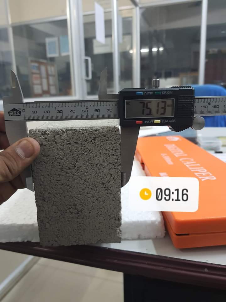 BRICK DIMENSIONS THICKNESS