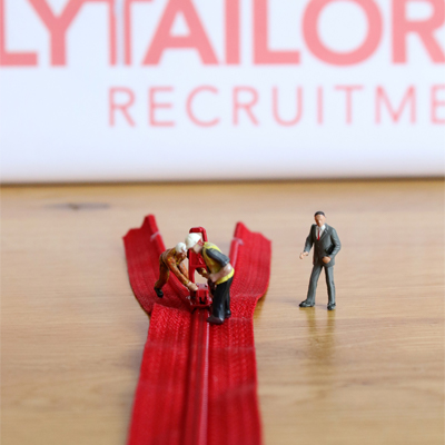 TrulyTailored's tweet photo. Early Shift Production Operative , Newent, £9.15 - 9.15/hour #LogisticsJobs #ProductionOperative #Shift https://t.co/NGXSYONh4e https://t.co/YVF3ztWgal