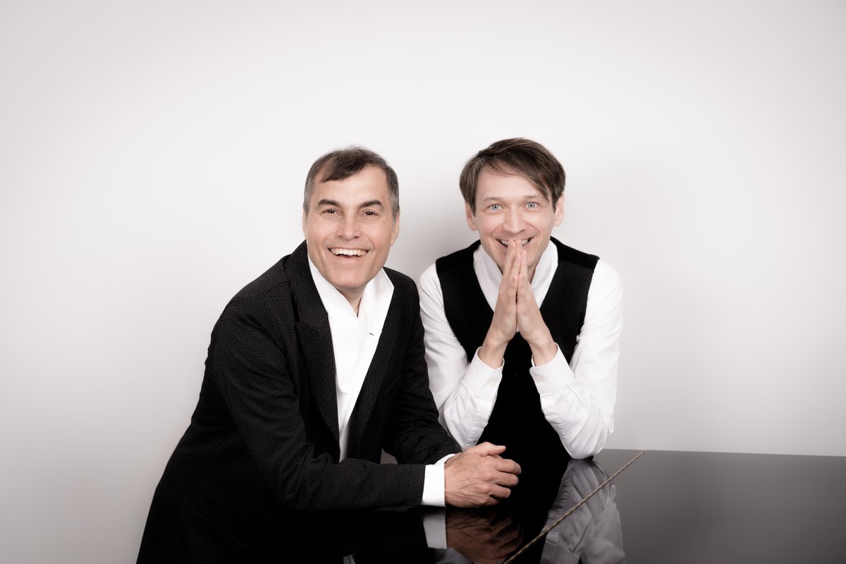 CONCERTSDEMIDI's tweet photo. Cycle de concerts Piano 4 mains "Rêves d'Espagne" Pour des explications sur les oeuvres venez écouter Olivier Légeret à 17h. Concert à 18h
Au plaisir de se retrouver 7 quai Châteaubriand à la maison internationale de Rennes.
Toutes les infos ici https://t.co/vsrOjTdDP5 https://t.co/HfU3cbniSL