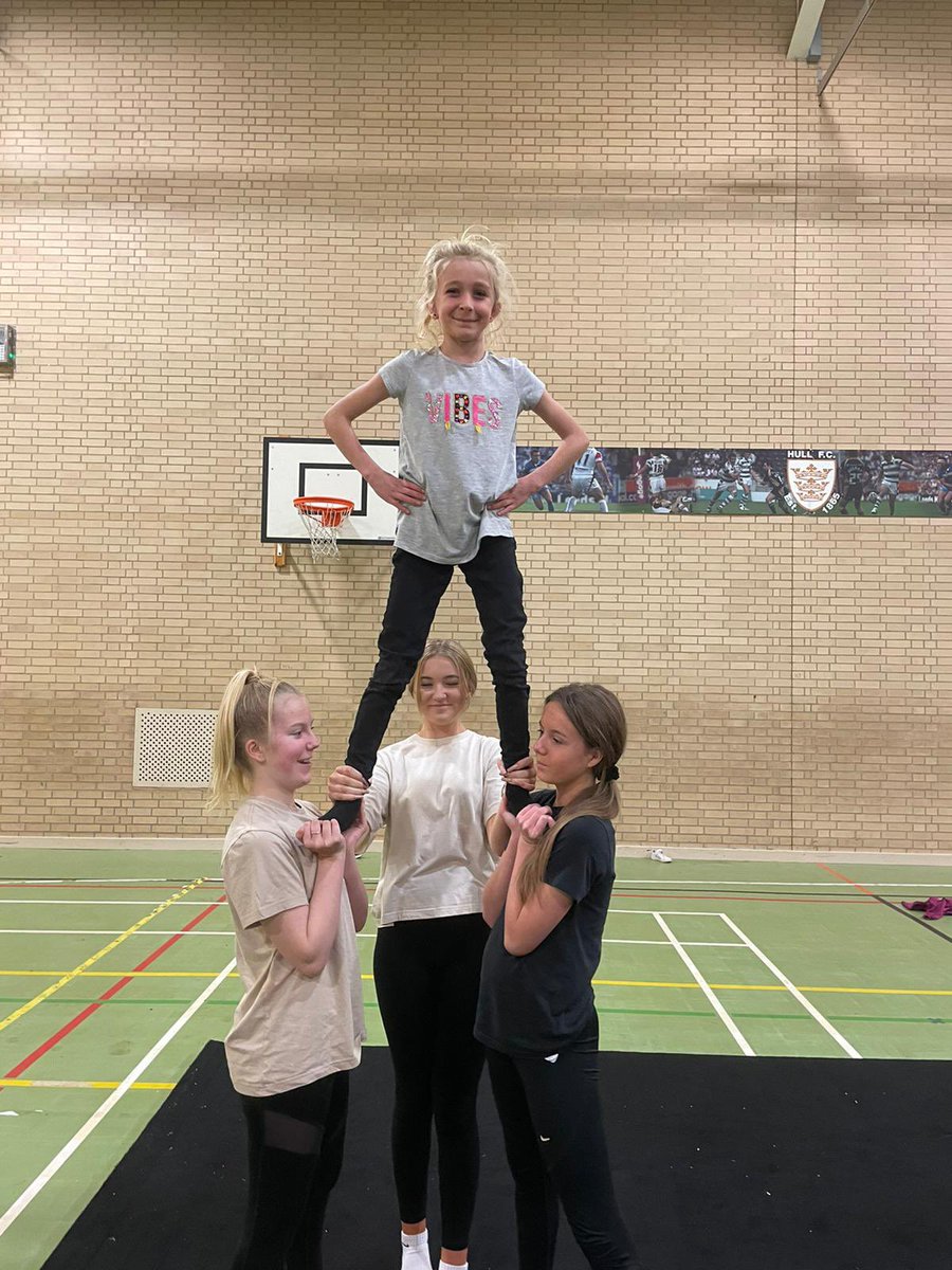 FCComFoundation's tweet photo. Yesterday evening saw the first of our cheerleading team open evenings, with a great turnout for all involved! https://t.co/cs964TahWI