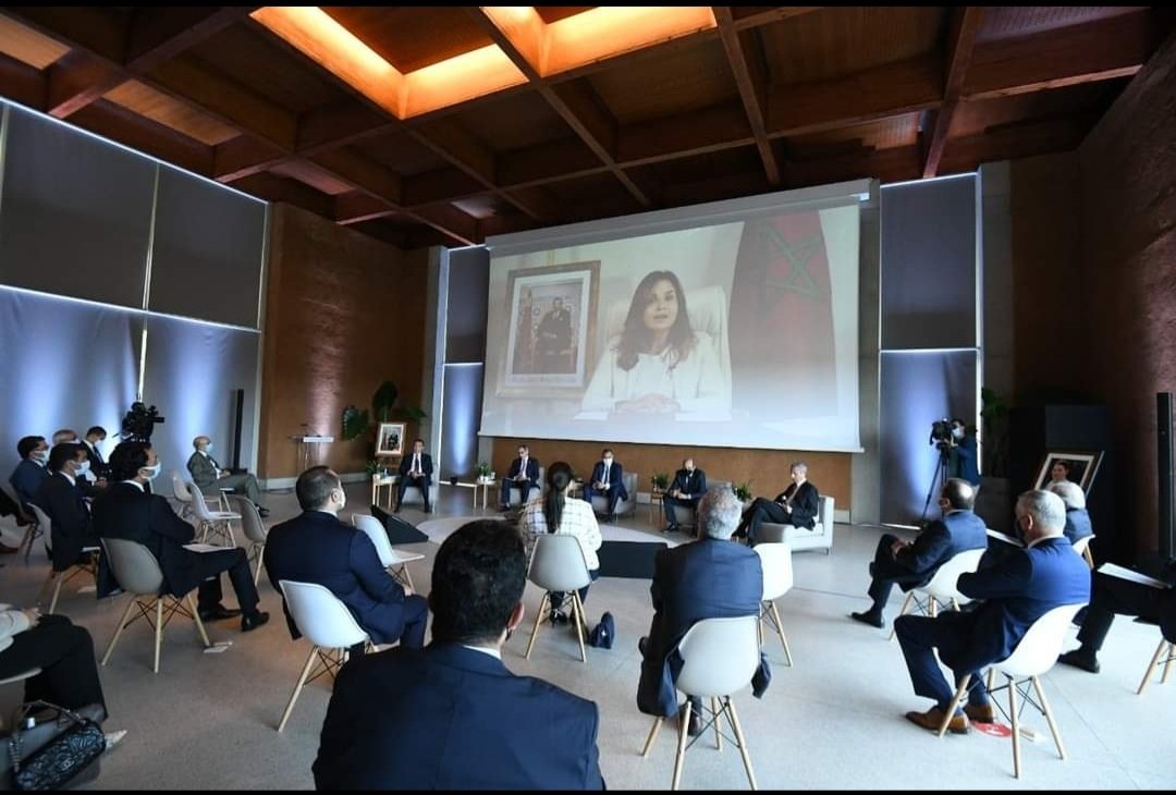 AMEEOFFICIEL's tweet photo. En préparation de la #cop26 #SaïdMouline a pris part à la rencontre "Engagement des acteurs #économiques marocains dans la #transition #bas_carbone" organisée le 26 octobre par la #FM6E,la @CGEM_MA en collaboration avec @UKinMorocco https://t.co/mOXaT7fIkv
