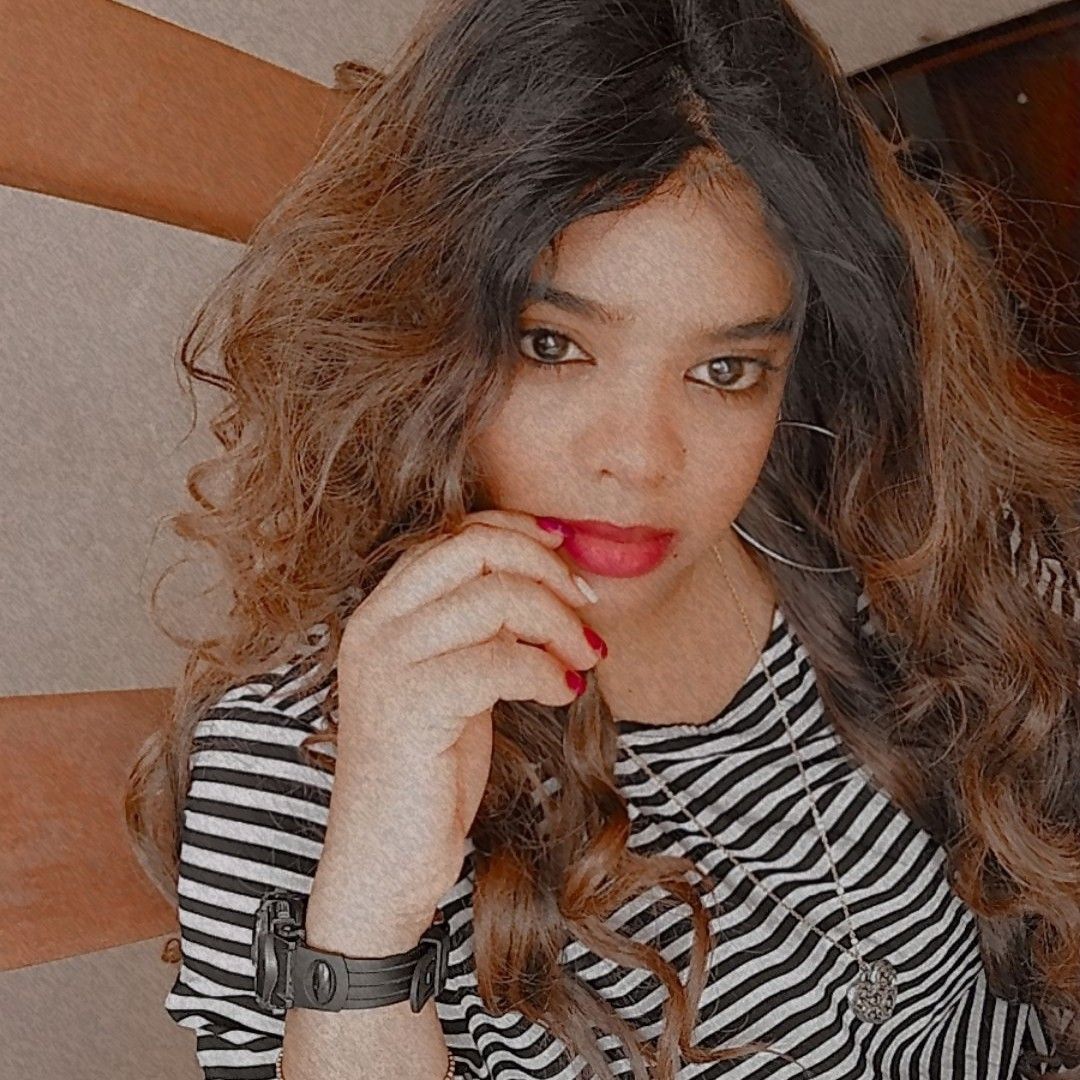 pacstl7's tweet photo. Color fuego.colonpasion me encanta, soy de esas que les encanta tener sus labios humectados y listo!!💋💋💋 #BoldLip https://t.co/5rVlUSEmvO https://t.co/pz85eZxaN3